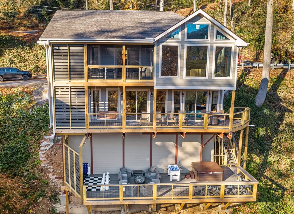 3 levels of covered decks for you to enjoy in any weather!