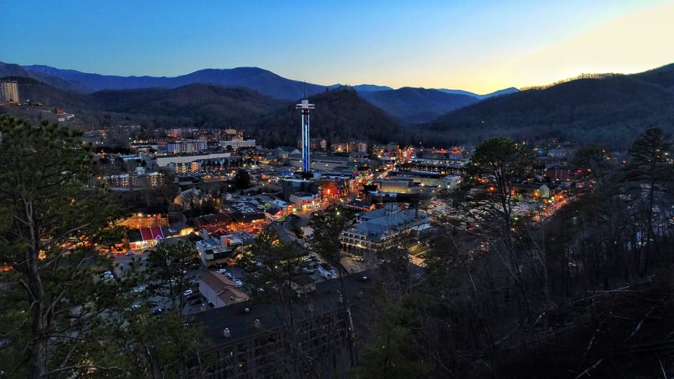 Watch the fireworks on New Years or 4th ofJuly right from the top deck!