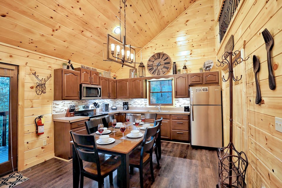 Kitchen - Comes with a fully stocked kitchen
