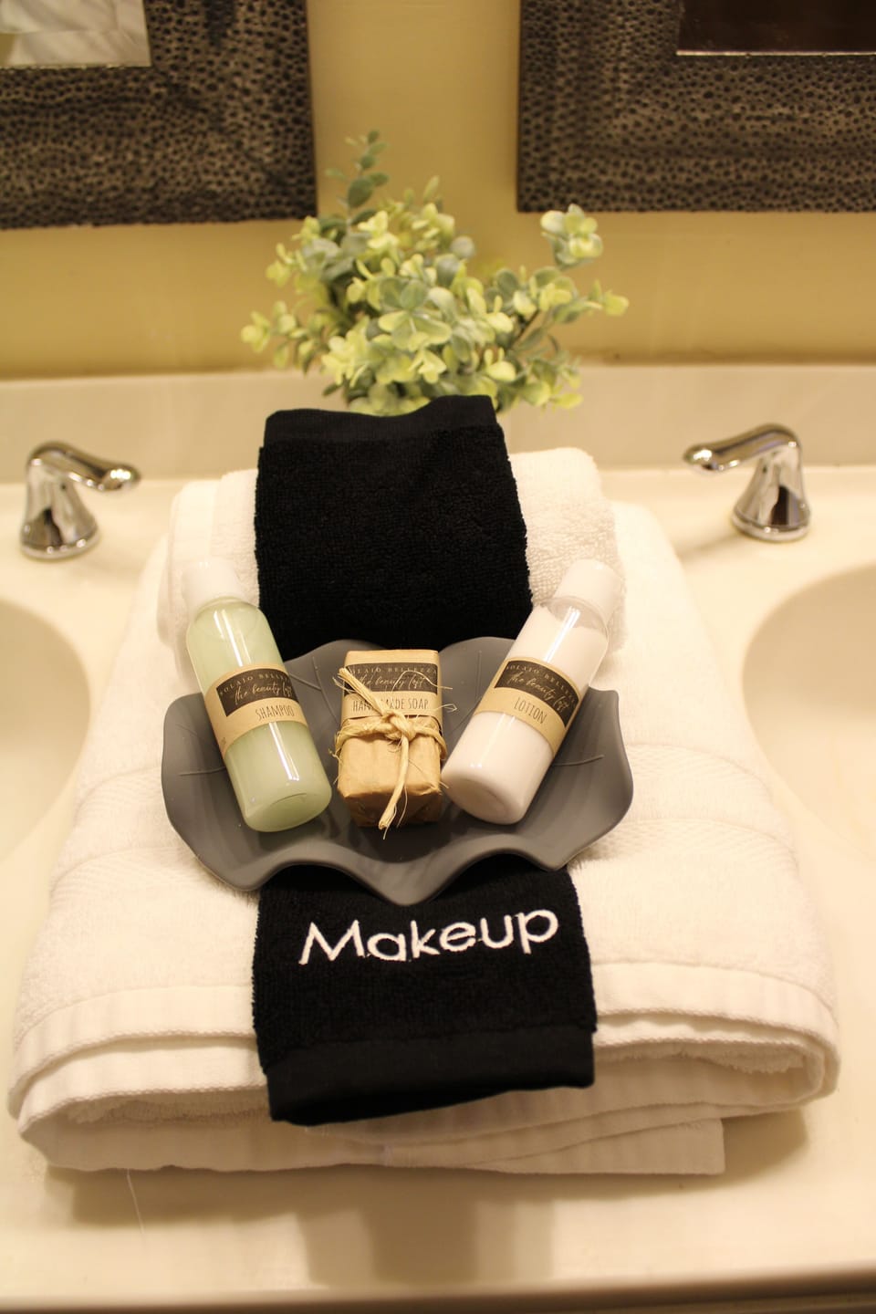 Bathroom amenities