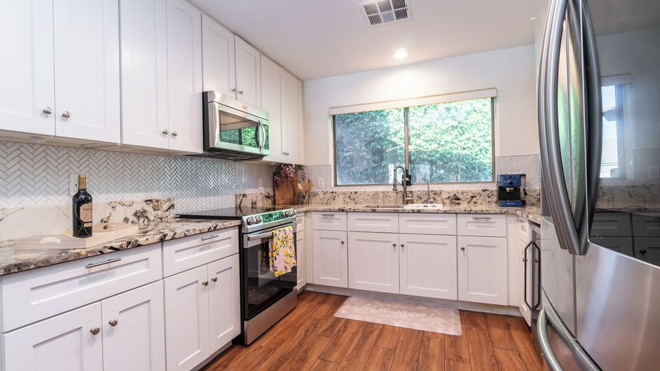 Private kitchen view 2 