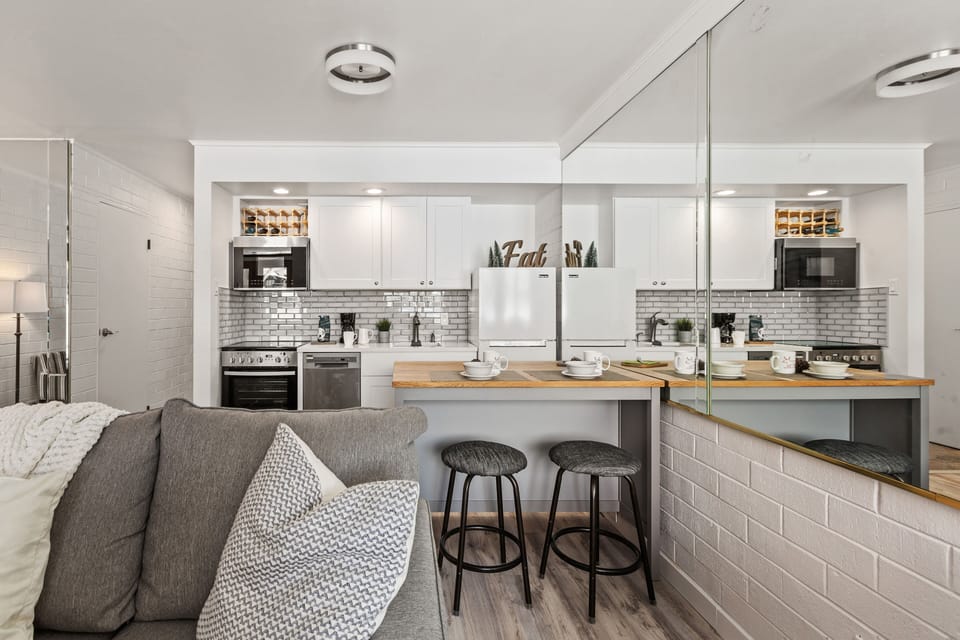 Island with Bar Seating