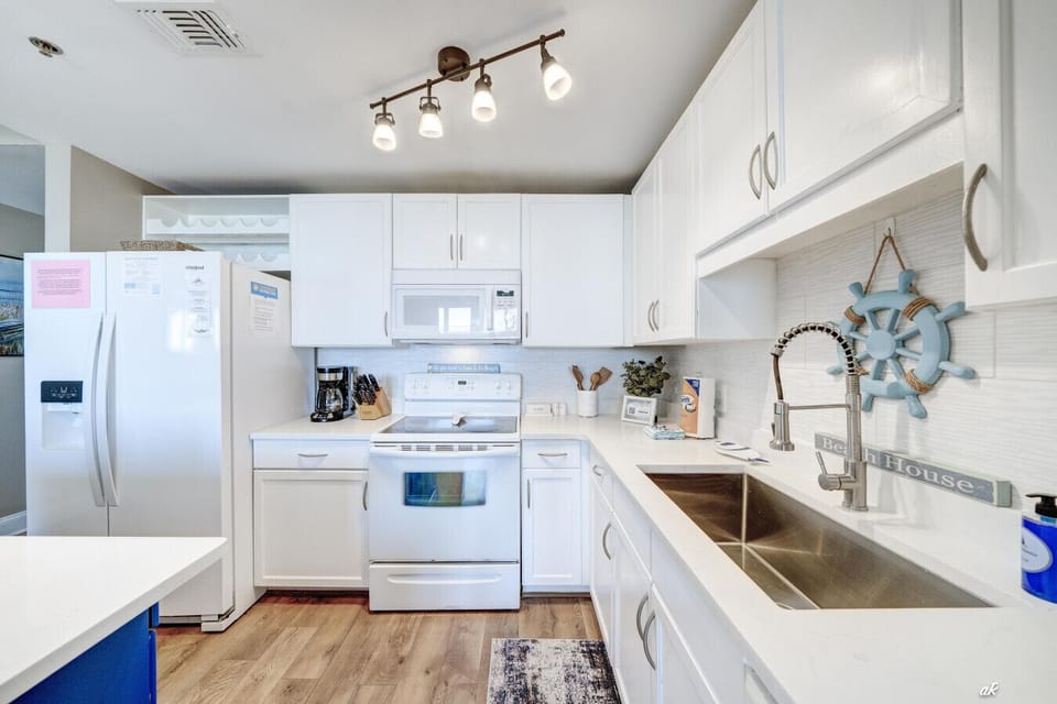 Fully Stocked Kitchen with Drip Coffee Maker, Island Bar Seating and Ocean Views