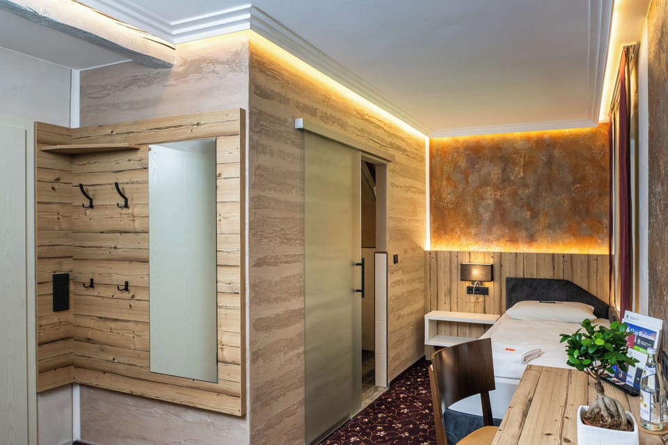 Standard Single Room | Free WiFi, bed sheets