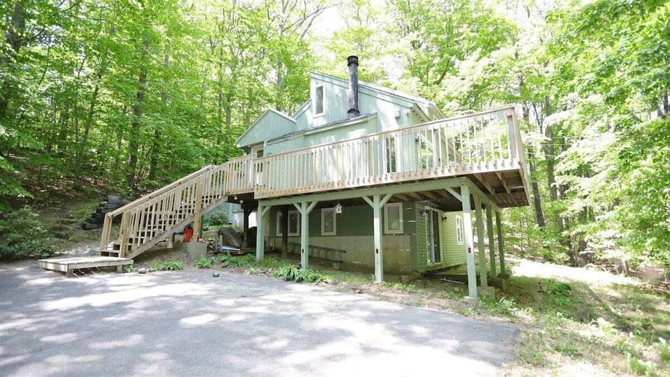 Front of Private Pet Friendly Home in Waterville Estates