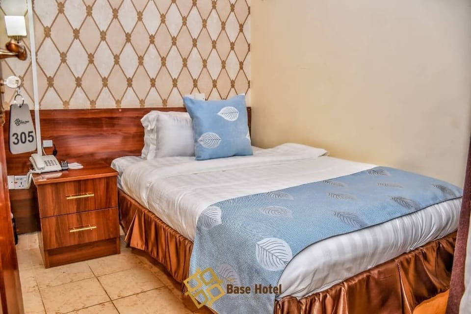 Standard Single Room | Individually decorated, individually furnished, desk, laptop workspace