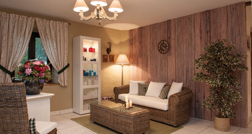 Sauna, body treatments, hot stone massages, body scrubs, facials