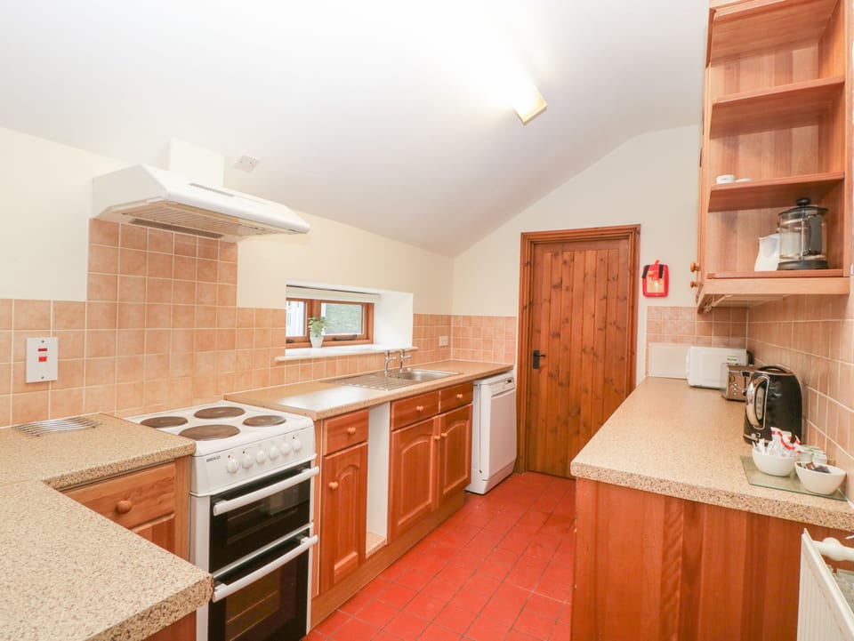 Fridge, dishwasher, electric kettle, toaster