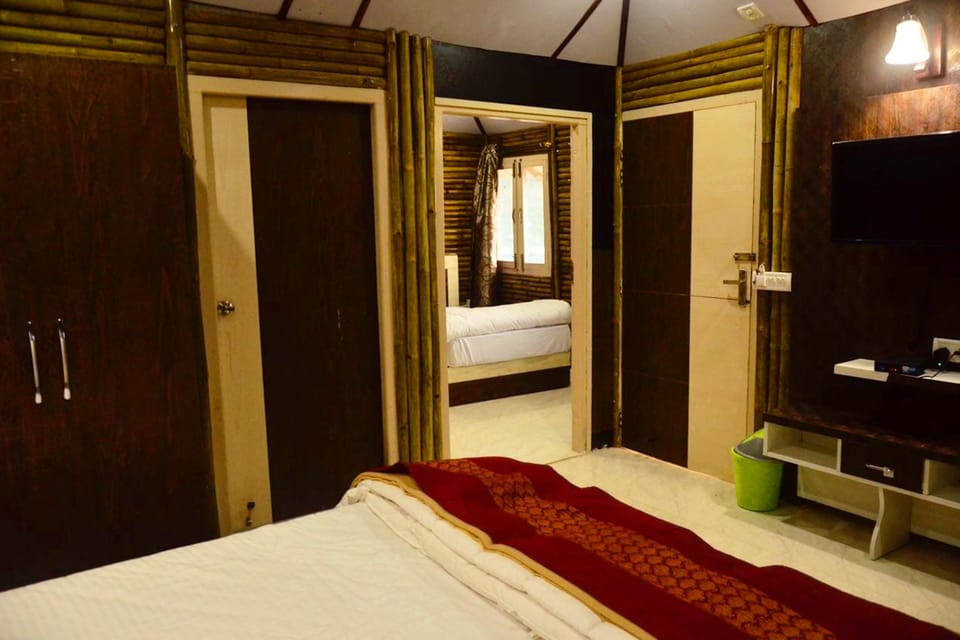 Family Room | 1 bedroom, free WiFi