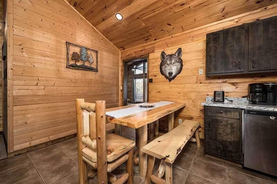 Cabin Dining Table