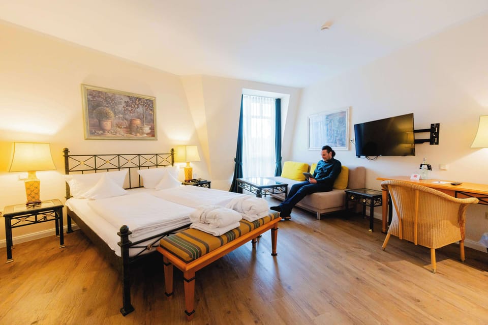 Superior Room, 1 Double Bed (with Sofabed) | Premium bedding, in-room safe, desk, laptop workspace