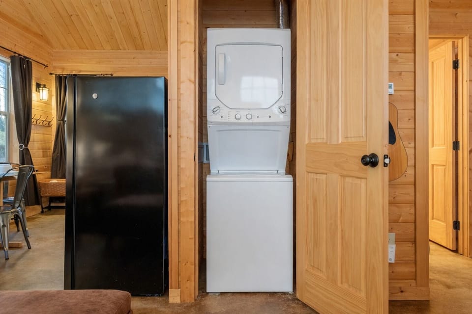 Cabin, 2 Bedrooms | Interior