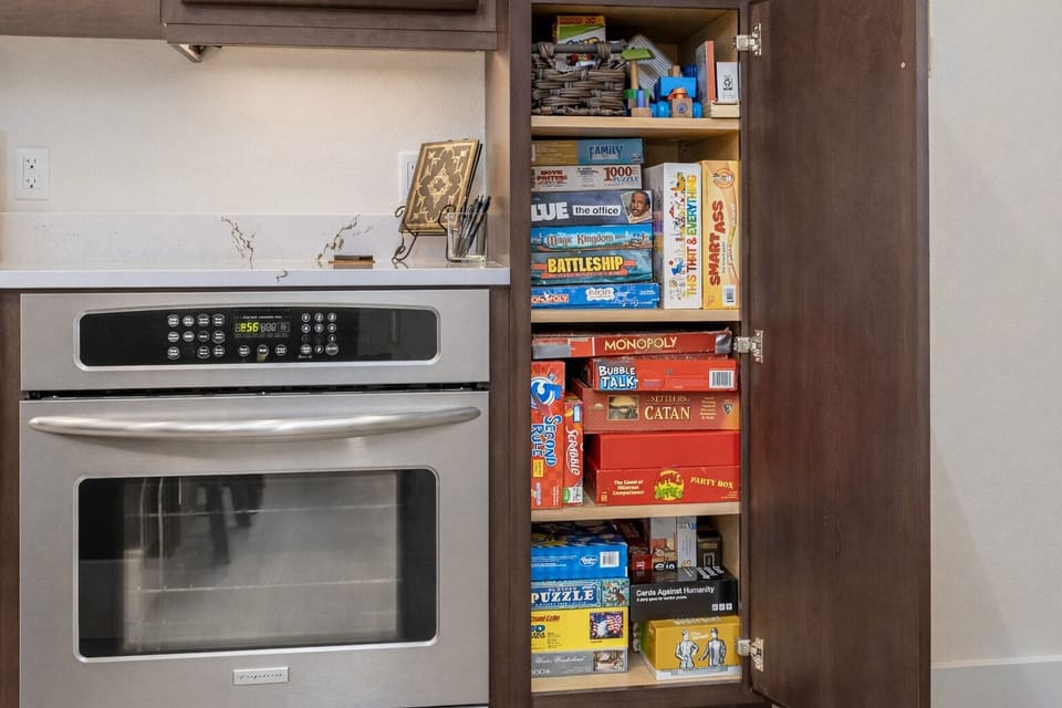 Condo, 2 Bedrooms | Interior
