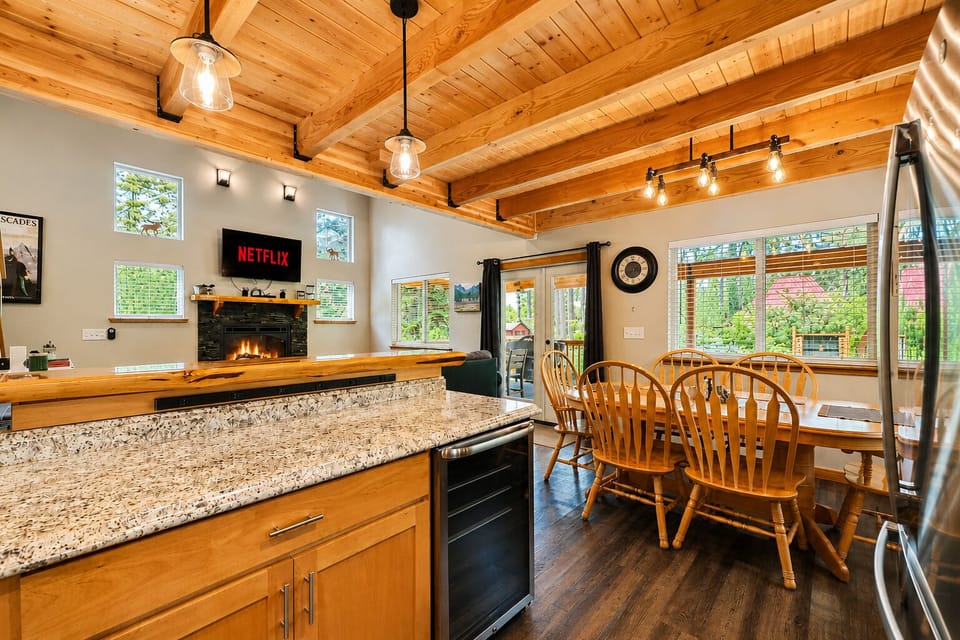 Cabin, 3 Bedrooms | Interior