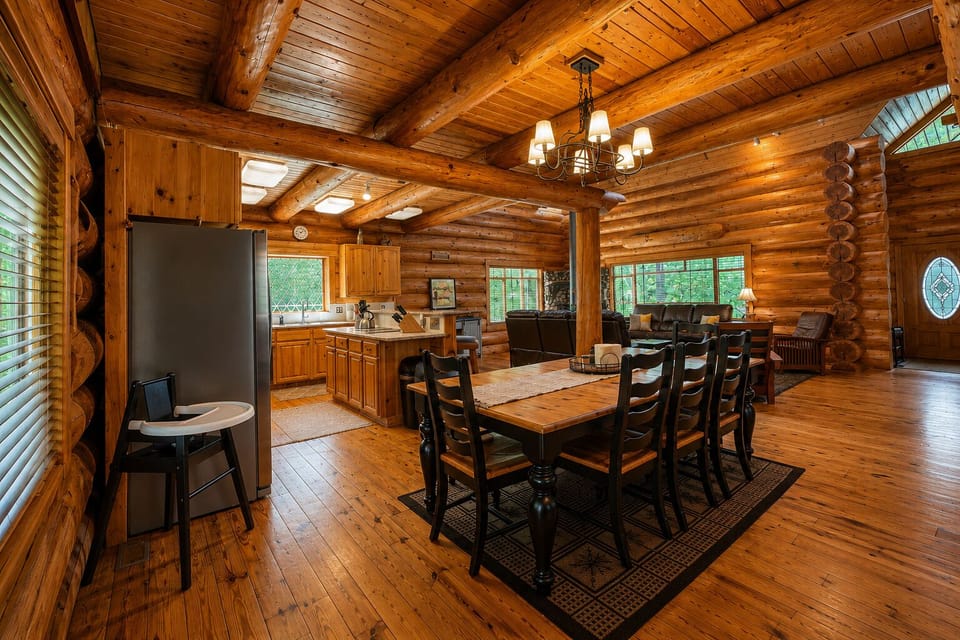 Cabin, 4 Bedrooms | Interior