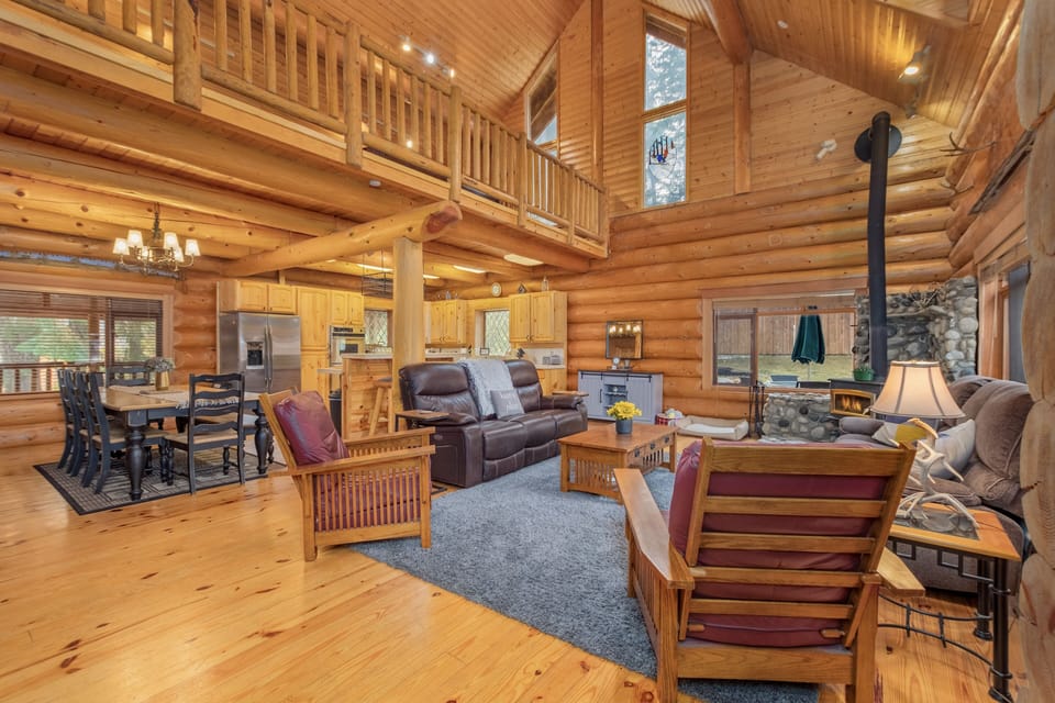 Cabin, 3 Bedrooms | Interior