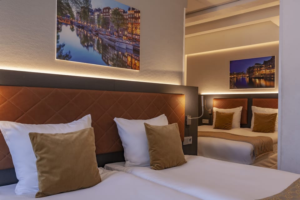 Quadruple Room | In-room safe, desk, iron/ironing board, free WiFi