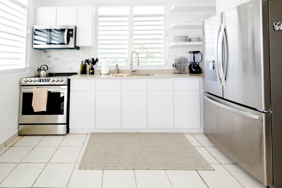 Second Floor Kitchen (2)