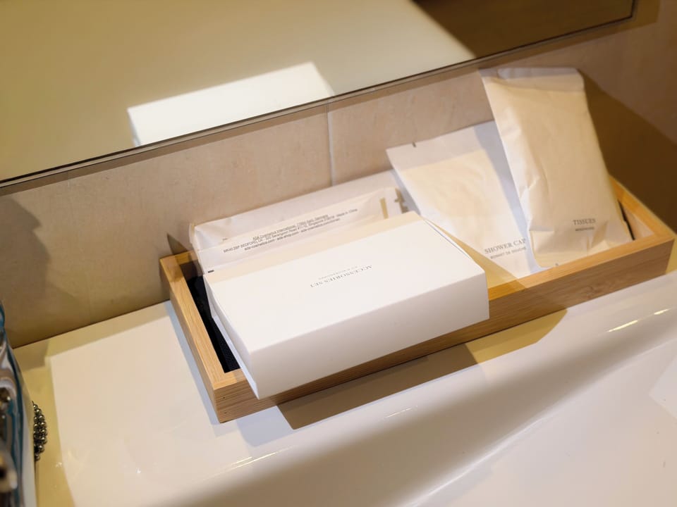4 Single Beds, Suite | Bathroom | Towels, soap, shampoo