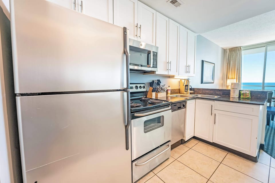 Large Kitchen Area
