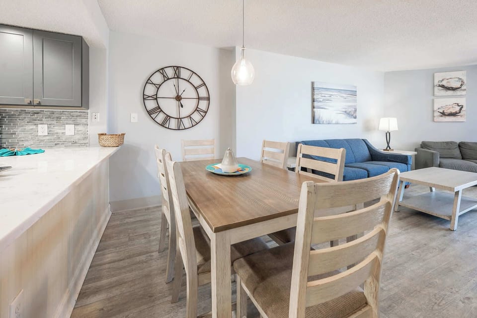 Dining Area for Family Meals 🍽️
