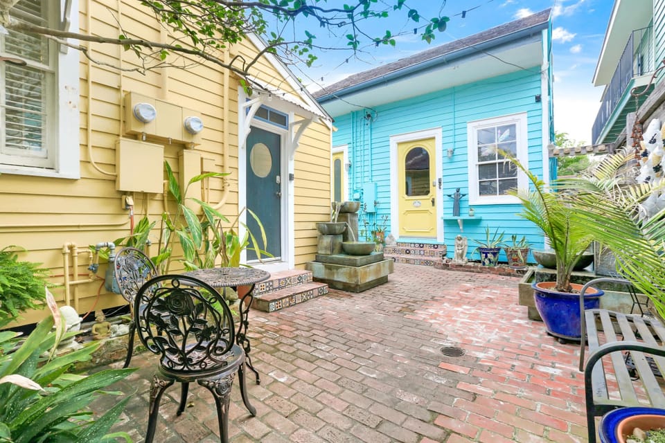 Front Courtyard