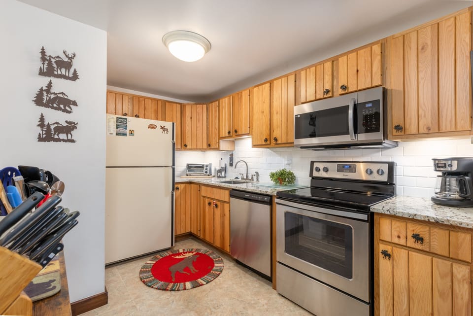 Indoors, Microwave, Oven, Kitchen, Home Decor