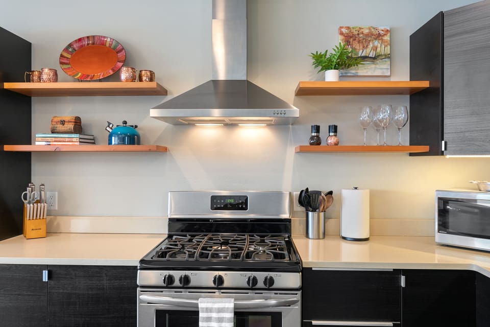 Chef's stove with all the pots & pans you need.