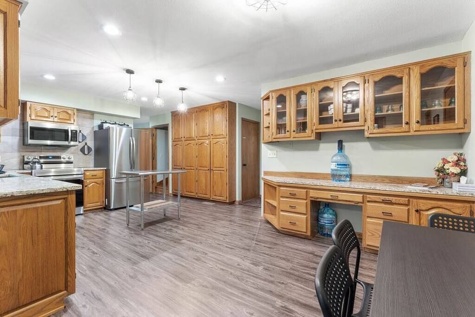Spacious work area in the kitchen