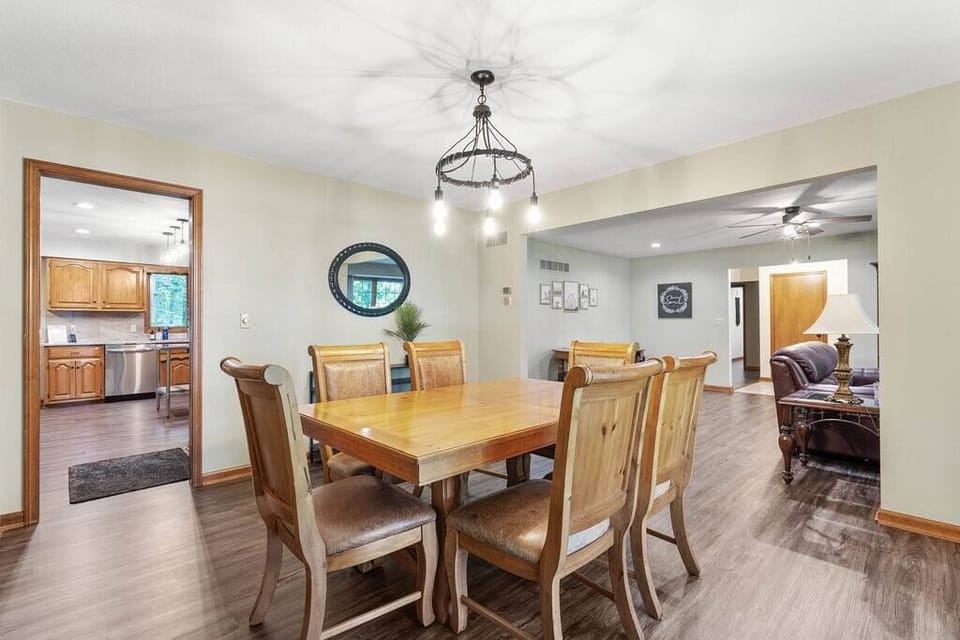 Dining room conveniently close to kitchen and living room 