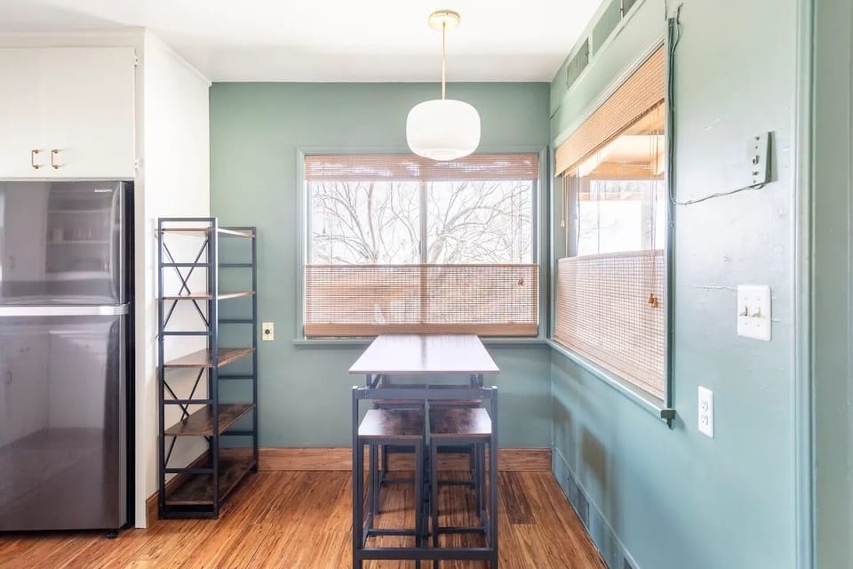Dining Area with Mountain View
