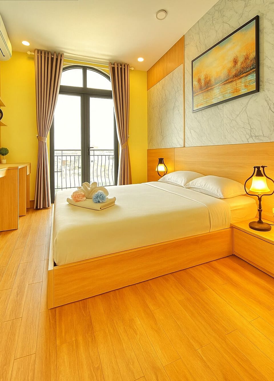 Deluxe Double Room | Egyptian cotton sheets, premium bedding, memory foam beds, minibar