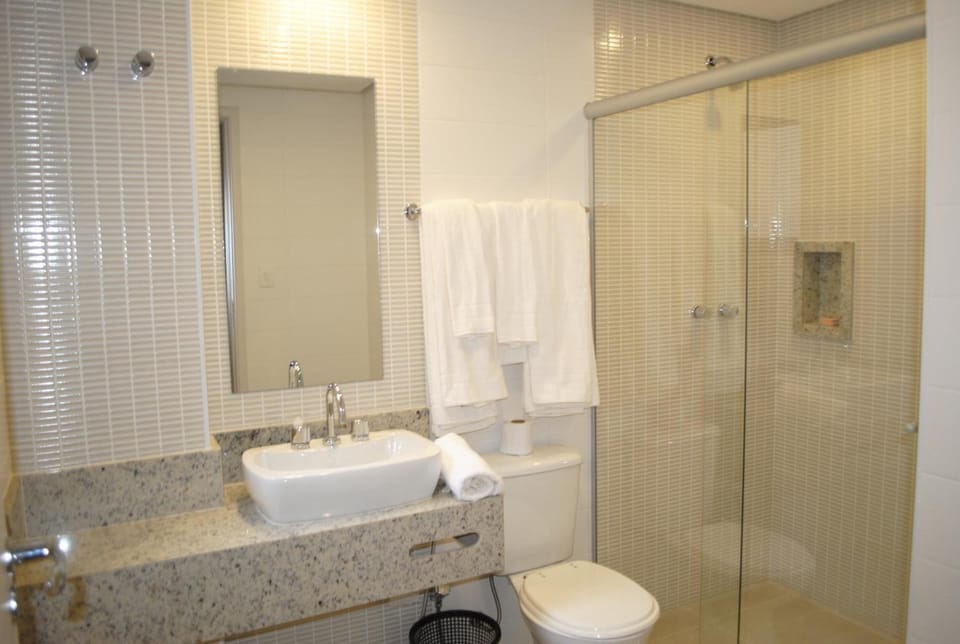 Shower, towels