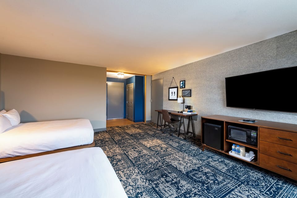 Desk, blackout drapes, iron/ironing board, free WiFi