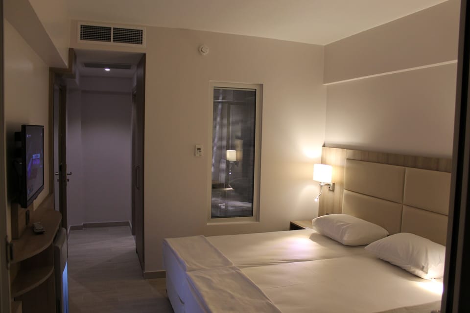 Minibar, in-room safe, soundproofing, iron/ironing board
