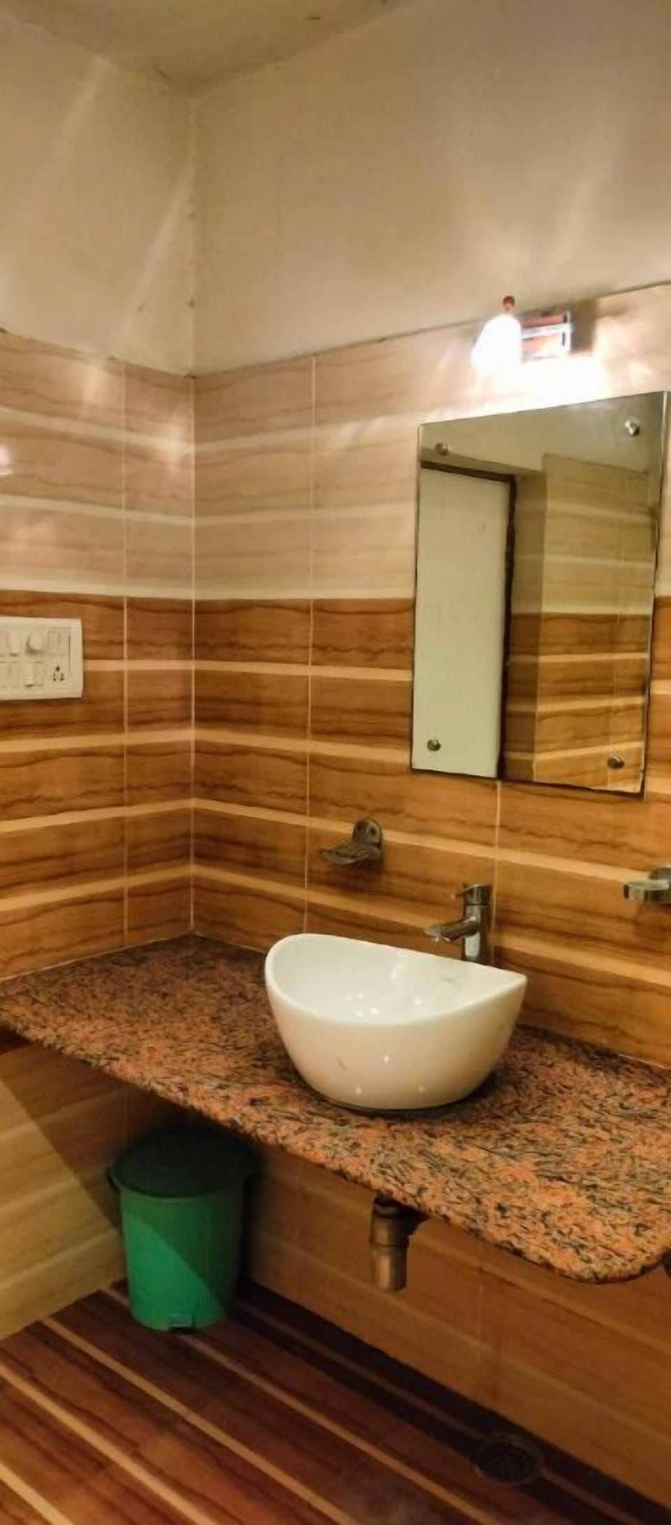 Family Triple Room | Bathroom | Shower, rainfall showerhead