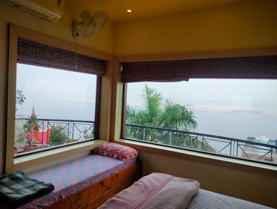 Panoramic Triple Room | In-room safe, desk, laptop workspace, blackout drapes