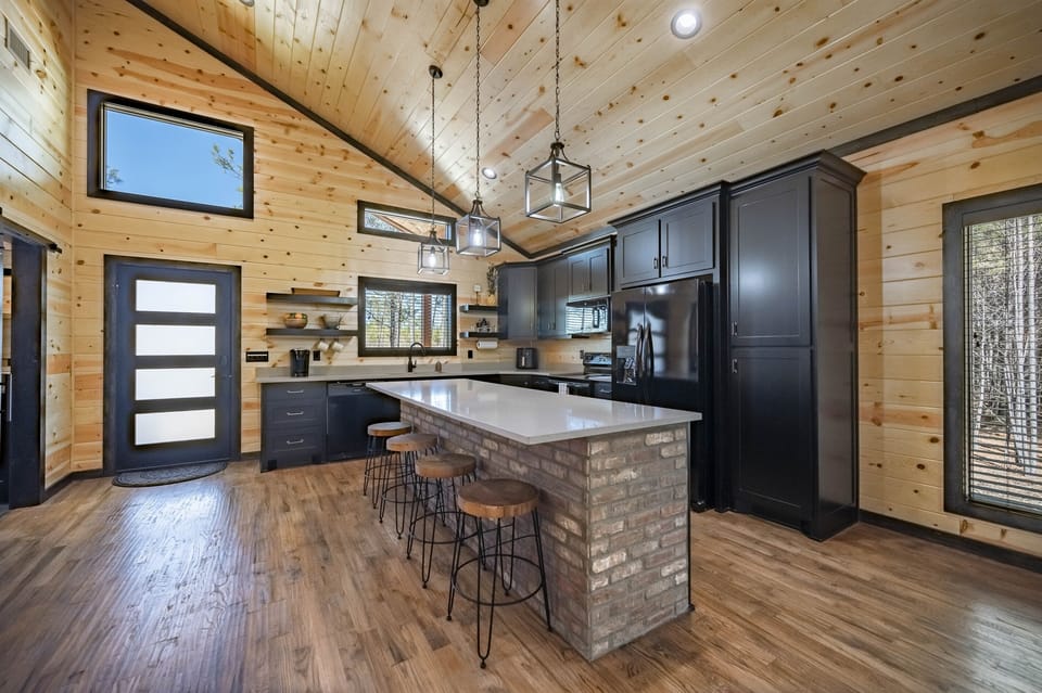4 person extended island for ample counter space.