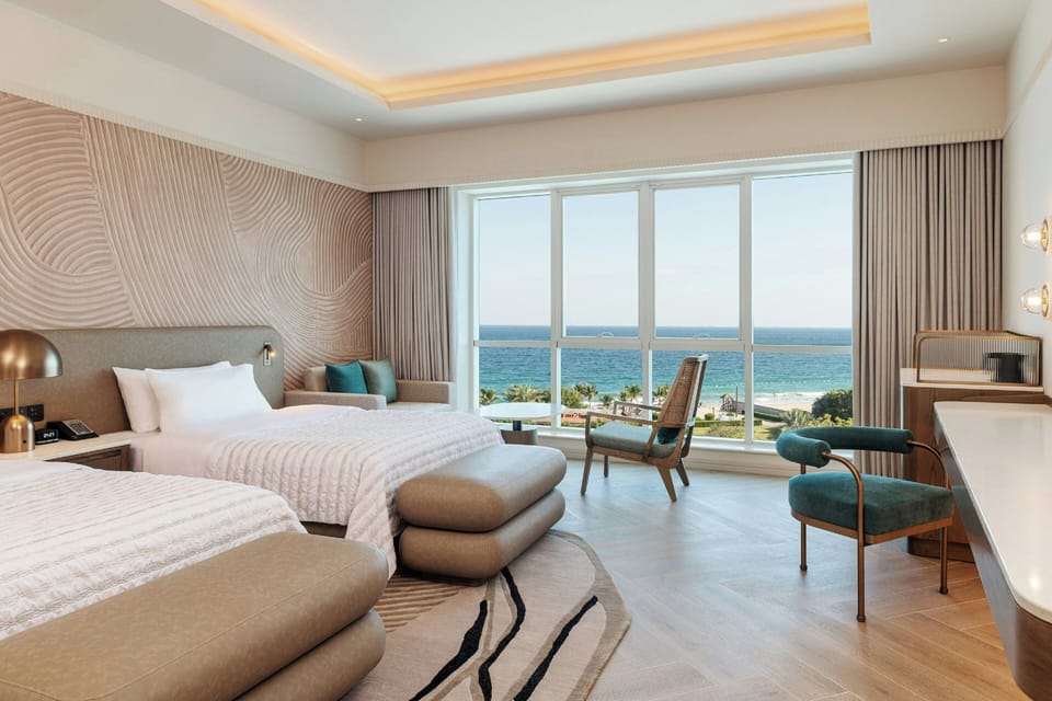 Deluxe Room, 2 Twin Beds, Sea View | Premium bedding, pillowtop beds, minibar, in-room safe