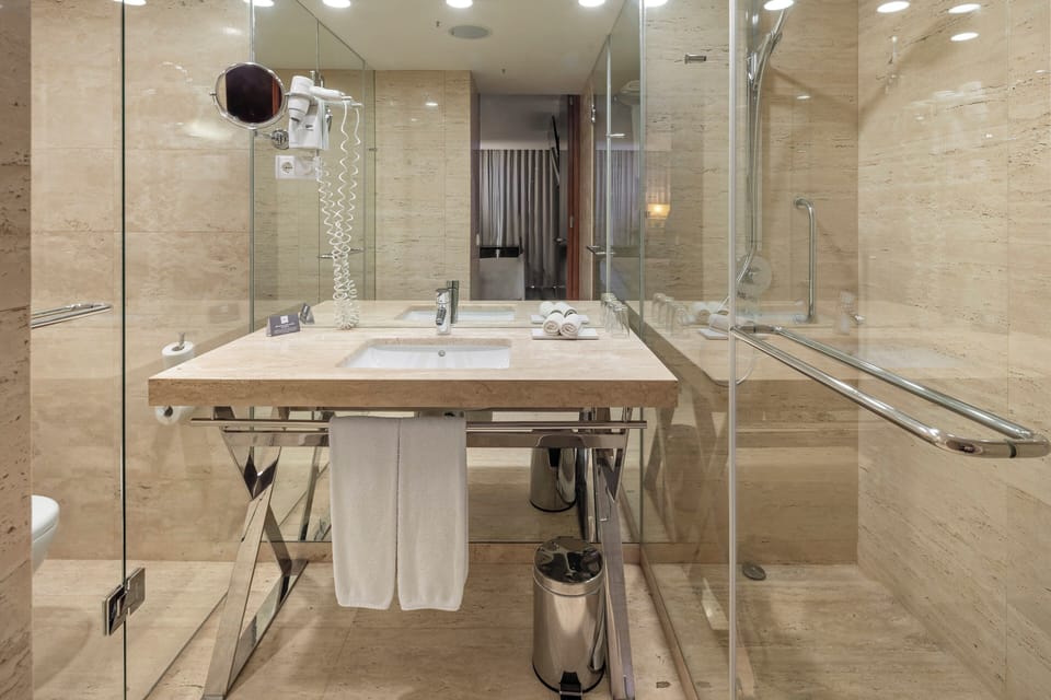 Minibar, in-room safe, desk, blackout drapes