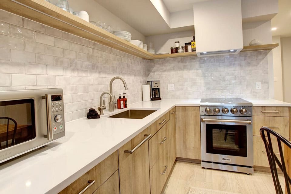 FULLY stocked kitchen with all the comforts of home (oil, salt, pepper, coffee and tea provided)! New, upgraded stainless steel appliances will make your cooking experience enjoyable.