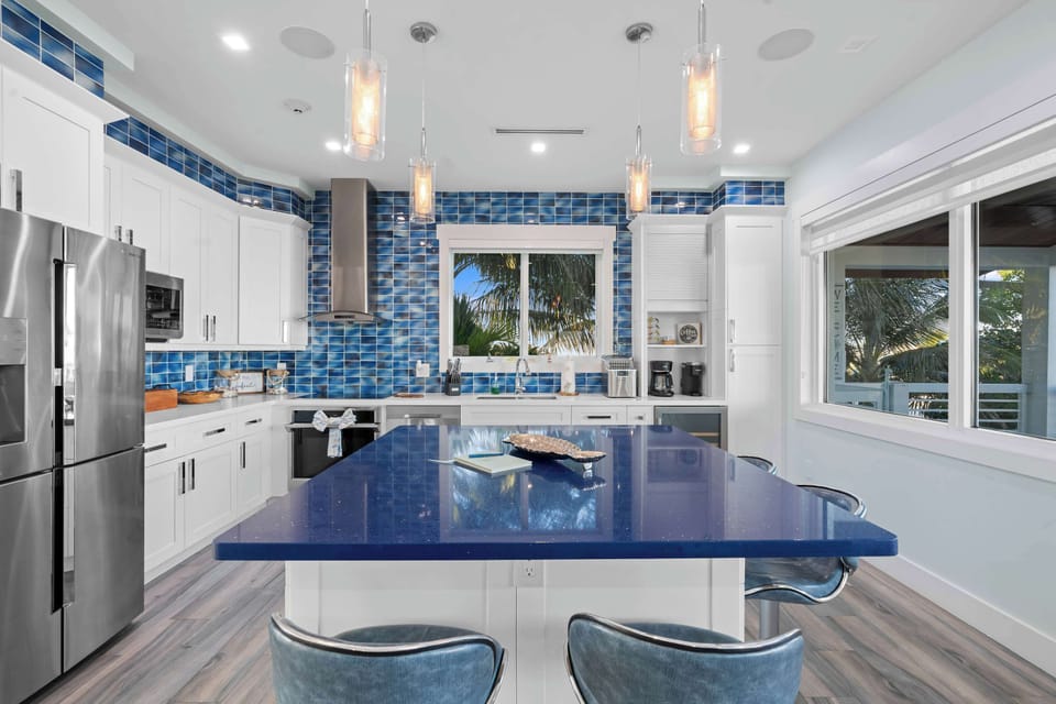 The space combines style and functionality, making it the heart of your getaway. Get ready to cook, relax, and create wonderful memories!