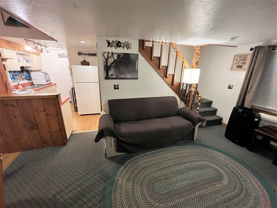 The main level's Great Room keeps things feeling open and spacey.