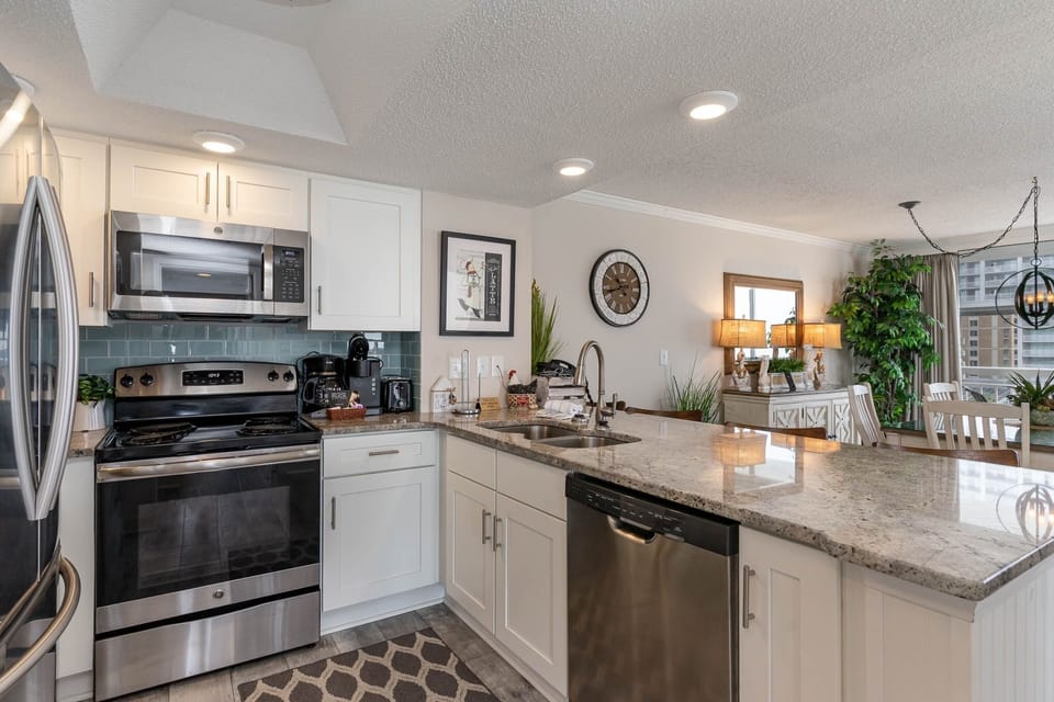 Condo, 2 Bedrooms | Private kitchen | Coffee/tea maker, fridge, oven, toaster