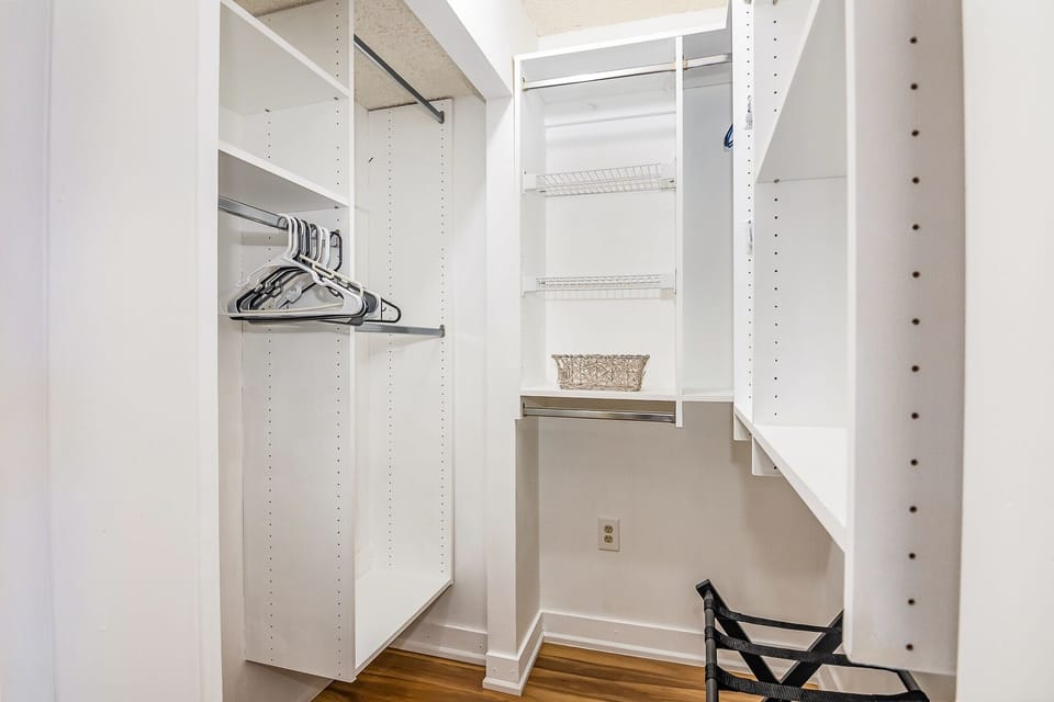 Condo, 2 Bedrooms | Wardrobe