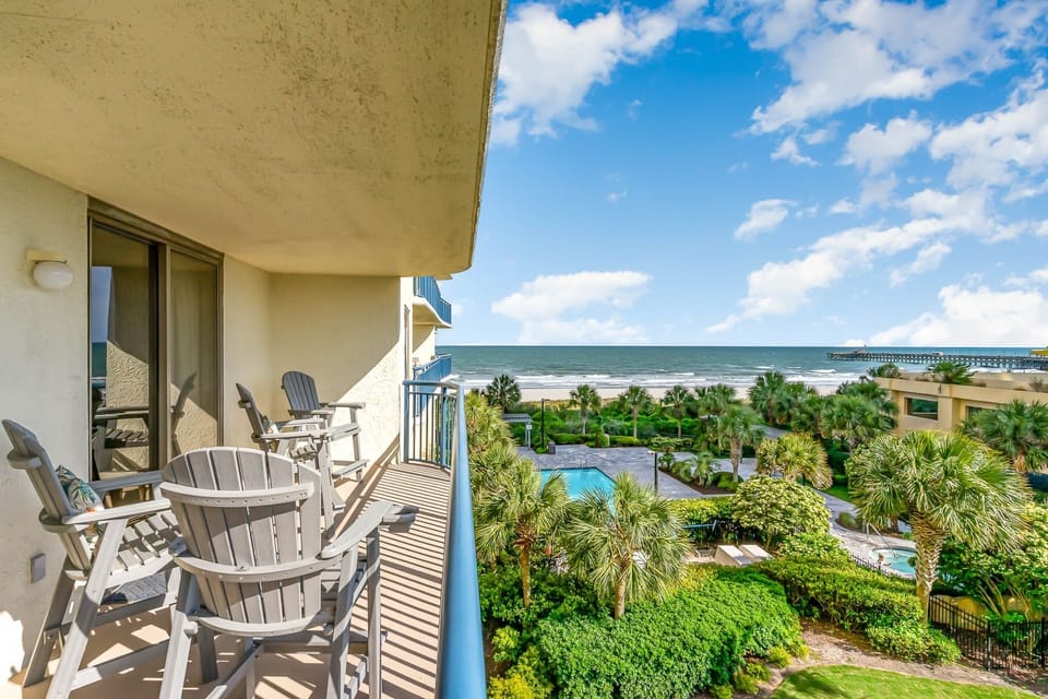 Condo, 2 Bedrooms | Balcony