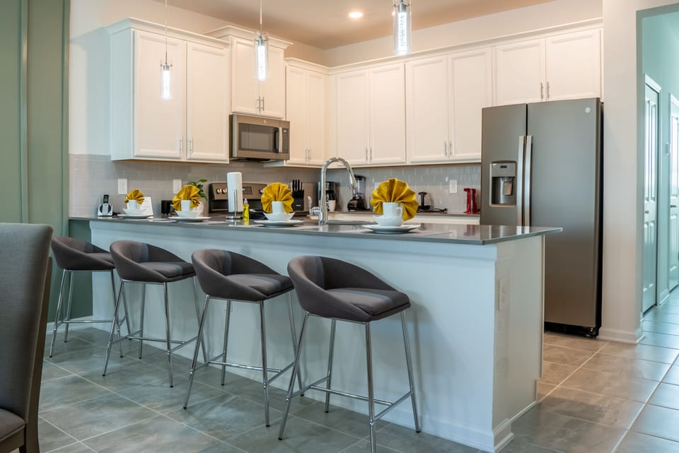 Kitchen bar
