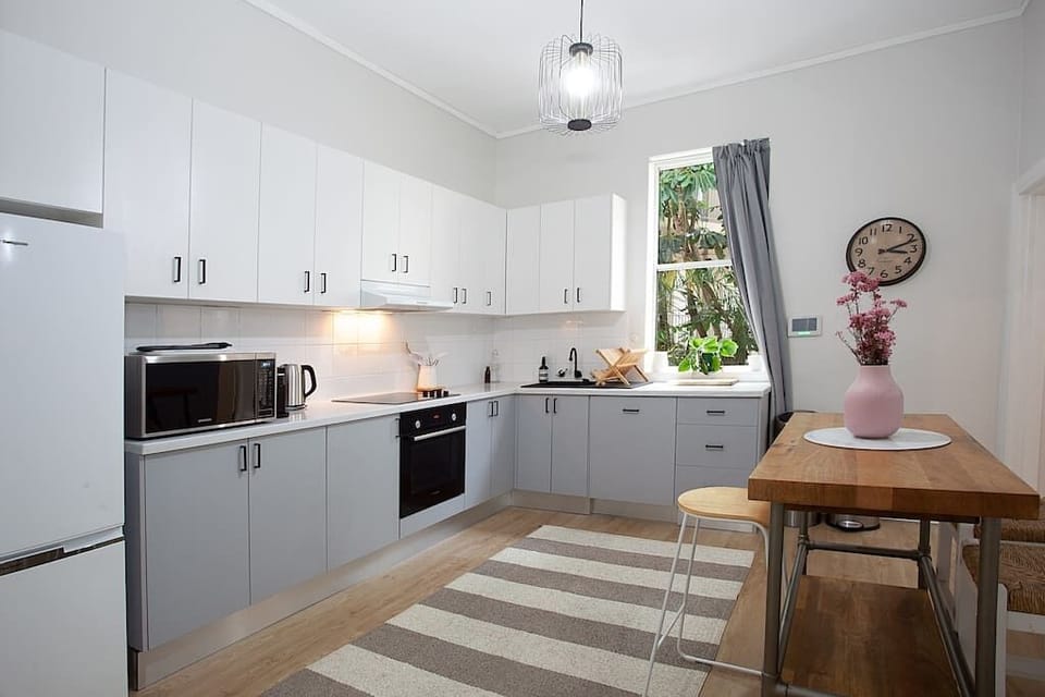 Large kitchen area with kitchen island space 