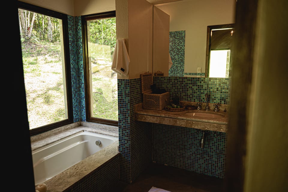 Deluxe Room | 1 bedroom, premium bedding, individually decorated