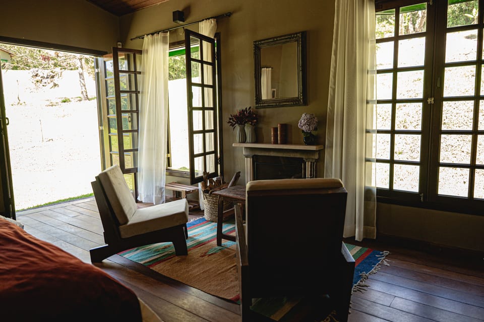 Deluxe Room | 1 bedroom, premium bedding, individually decorated